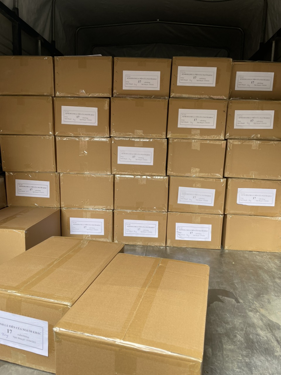 [🆕🇻🇳] Vietnammind – Tác giả Phạm Ngọc Anh là Author-Preneur chuyên sách hạng nặng với hơn 09 năm khởi nghiệp kinh doanh  📚 Top1Book 📖 CHƯƠNG 01: KINH DOANH 29
——+
TẠO LẬP LÃNH THỔ VÀ CHƠI TRÊN SÂN NHÀ 30
LỰA CHỌN LĨNH VỰC KINH DOANH 32
TỰ NHẬN THỨC ĐỂ THÀNH CÔNG 35
XÉT LẠI ĐAM MÊ 36
X , shares-1✔️ , likes-2❤️️ , date-2023-07-02 06:45:57🇻🇳🇻🇳🇻🇳📰🆕📚