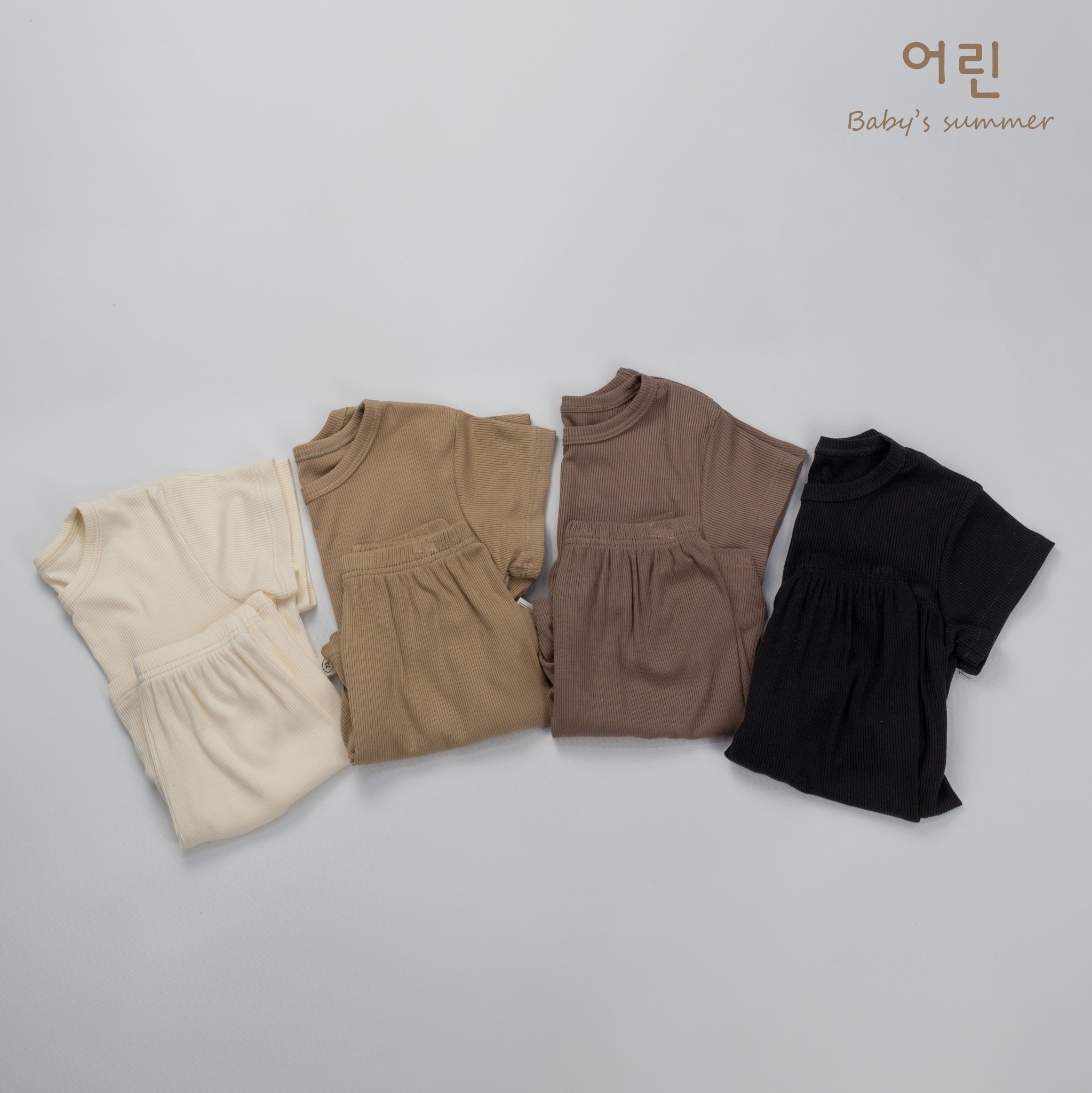 [🆕🇻🇳]  Bống shop – Thời trang trẻ em hàng thiết kế 🧑‍🧒❤️️👶⭐️ Sắp vào hè mẹ đừng quên mua vài bộ len tăm mặc cho bé
Chất tăm mát lạnh, tông màu Hàn Quốc nhẹ nhàng như vầy nha
Size 73/80/90/100/110
, shares-0✔️ , likes-3❤️️ , date-2024-03-28 18:43:50🇻🇳🇻🇳🇻🇳📰🆕