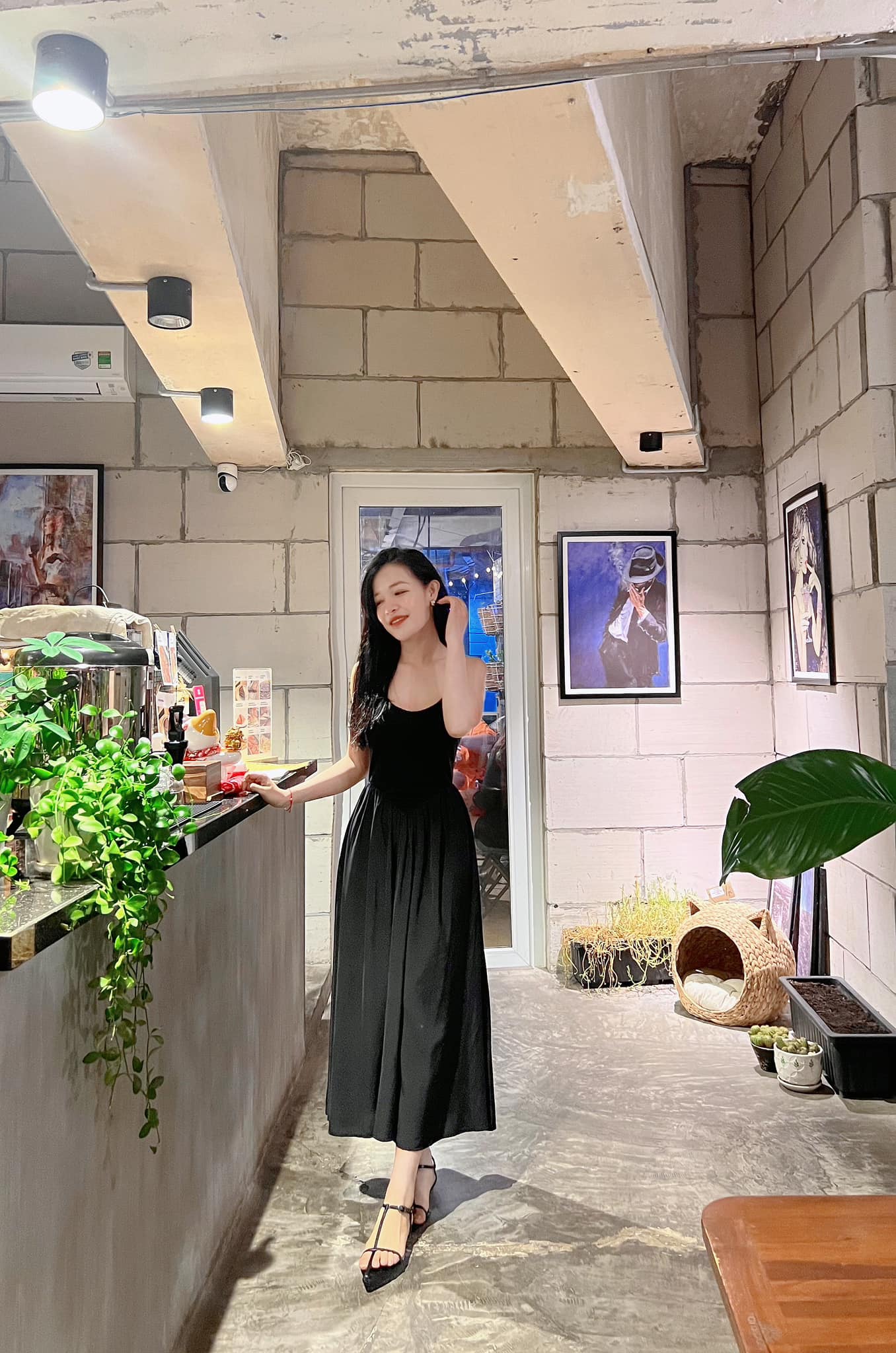 [🆕🇻🇳] TLASON CLOTHING DESIGN AND MORE 👕 Top1Fashion 👗  Một chiếc váy xinh xẻo
Ai chưa chốt thì chốt ngay váy này đi nha! Mặc mát dữ lắm!
Màu : Trắng, Đen——— ——————
𝐿𝐴𝑆𝑂𝑁 – 𝐶𝑙𝑜𝑡ℎ𝑖𝑛𝑔 • 𝑆𝑙𝑒𝑒𝑝𝑤𝑒𝑎𝑟 • 𝐴𝑛𝑑 𝑚𝑜𝑟𝑒
Onli , shares-0✔️ , likes-0❤️️ , date-2023-06-19 16:07:20🇻🇳🇻🇳🇻🇳📰🆕