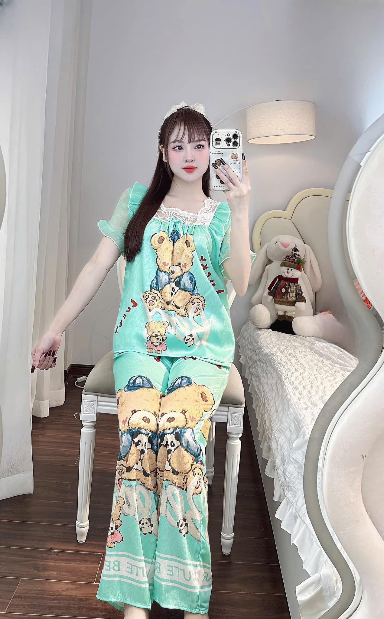 [🆕🇻🇳]  Như Khánh Store – Thời Trang Trẻ Em VNXK 🧑‍🧒❤️️👶⭐️ Pizama tiểu thư lên kệ. Mẫu này đang rất hót ạ.
Chất lụa satin
Freesize 45-60khGiá 150k/ bộ
3 bộ miễn ship
, shares-0✔️ , likes-2❤️️ , date-2024-12-18 17:00:09🇻🇳🇻🇳🇻🇳📰🆕