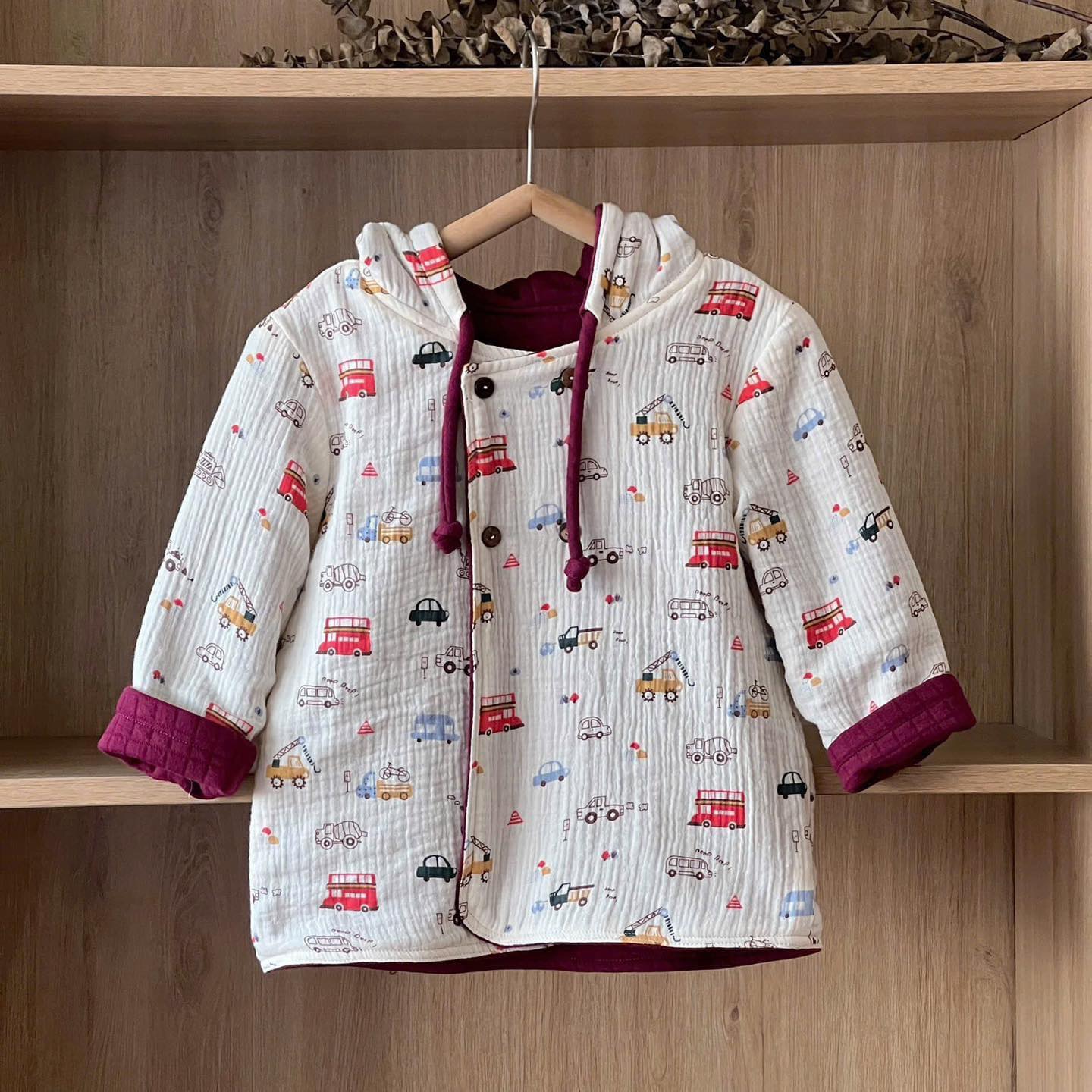 [🆕🇻🇳]  Mặt Trời Bé Con – Tiệm may thêu gia đình 🧑‍🧒❤️️👶⭐️   Trắng hay đỏ thì đẹp hơn các mẹ nhỉ
, shares-0✔️ , likes-3❤️️ , date-2024-11-14 20:33:41🇻🇳🇻🇳🇻🇳📰🆕