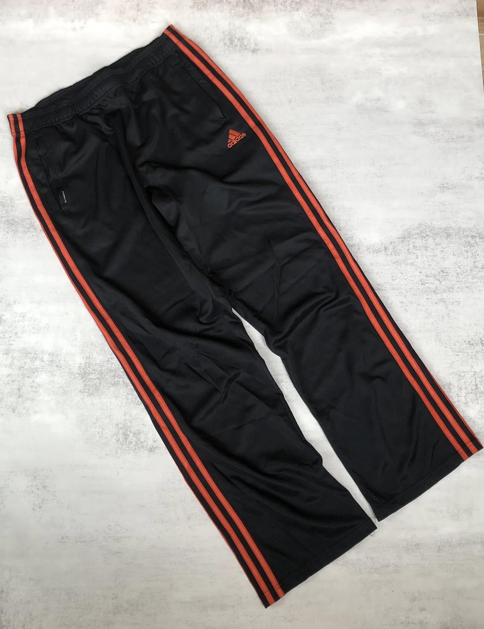 [🆕🇻🇳] Tuấn Đồ Hiệu Chính Hãng 👕 Top1Fashion 👗  quần thể thao Das chính hãng
size L XL eo chun dài 102 ống 22 giá 180k
, shares-0✔️ , likes-1❤️️ , date-2024-11-04 22:24:56🇻🇳🇻🇳🇻🇳📰🆕