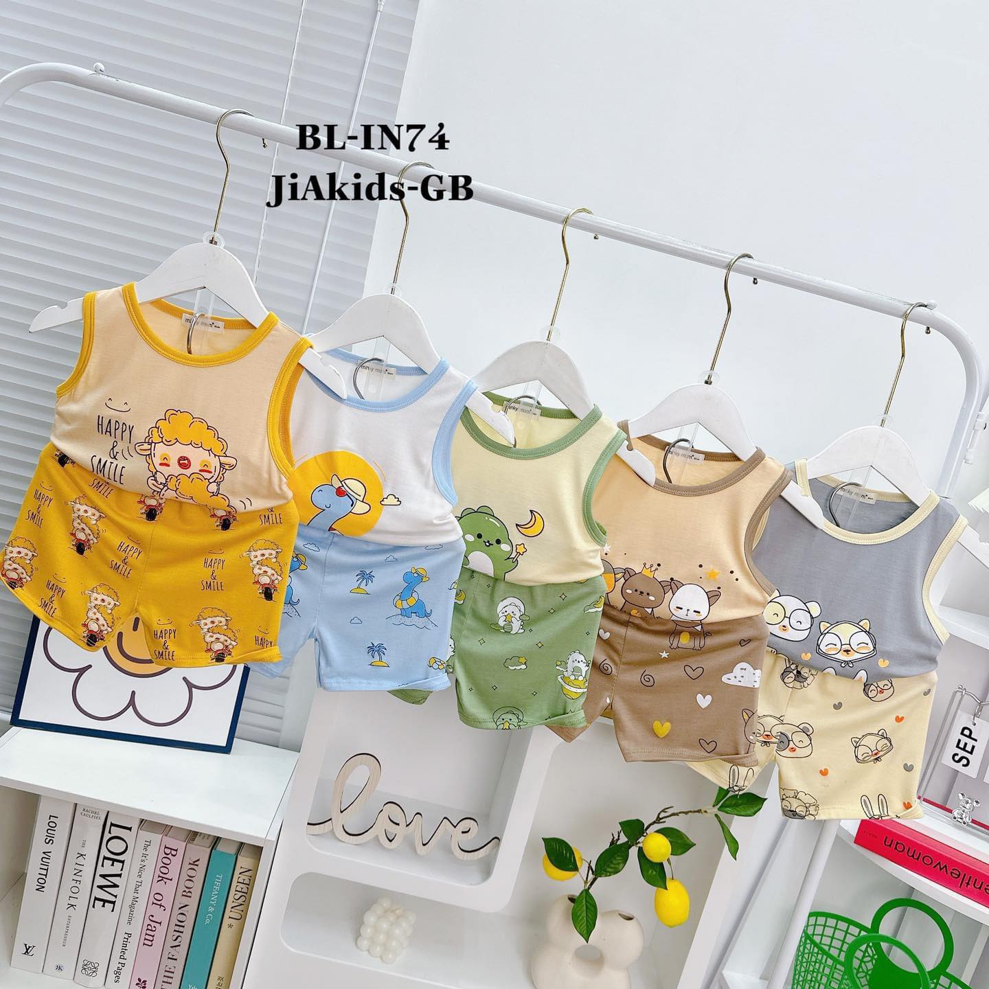 [🆕🇻🇳] Quần Áo Trẻ Em – Chăn Drap Gối Giá Tại Kho 🧑‍🧒❤️️👶⭐️ Bộ 3 lỗ MINKYMOM  hoạt tiết dễ thương cho bé trai be gái 
HƯỚNG DẪN CHỌN SIZE 
Size 80 (7-10kg) 
Sz 90(10-12kg) 
Sz 100(13-14kg) 
Sz 110 ( 15-16kg ) 
Sz 12 , shares-0✔️ , likes-0❤️️ , date-2024-04-06 22:02:27🇻🇳🇻🇳🇻🇳📰🆕