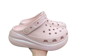 [🆕🇻🇳] VNXK Giá gốc – Chuyên cung cấp SỈ và LẺ quần áo, giày dép, túi xách xuất khẩu chuẩn xịn xuất dư VNXK  👕 Top1Fashion 👗  SỤC CỜ RÓT HỒNG
Size: M3 – M7 (35 – 40)
Tặng kèm charm mix dép
Only #450ka/đôi
, shares-0✔️ , likes-0❤️️ , date-2024-08-02 18:45:38🇻🇳🇻🇳🇻🇳📰🆕