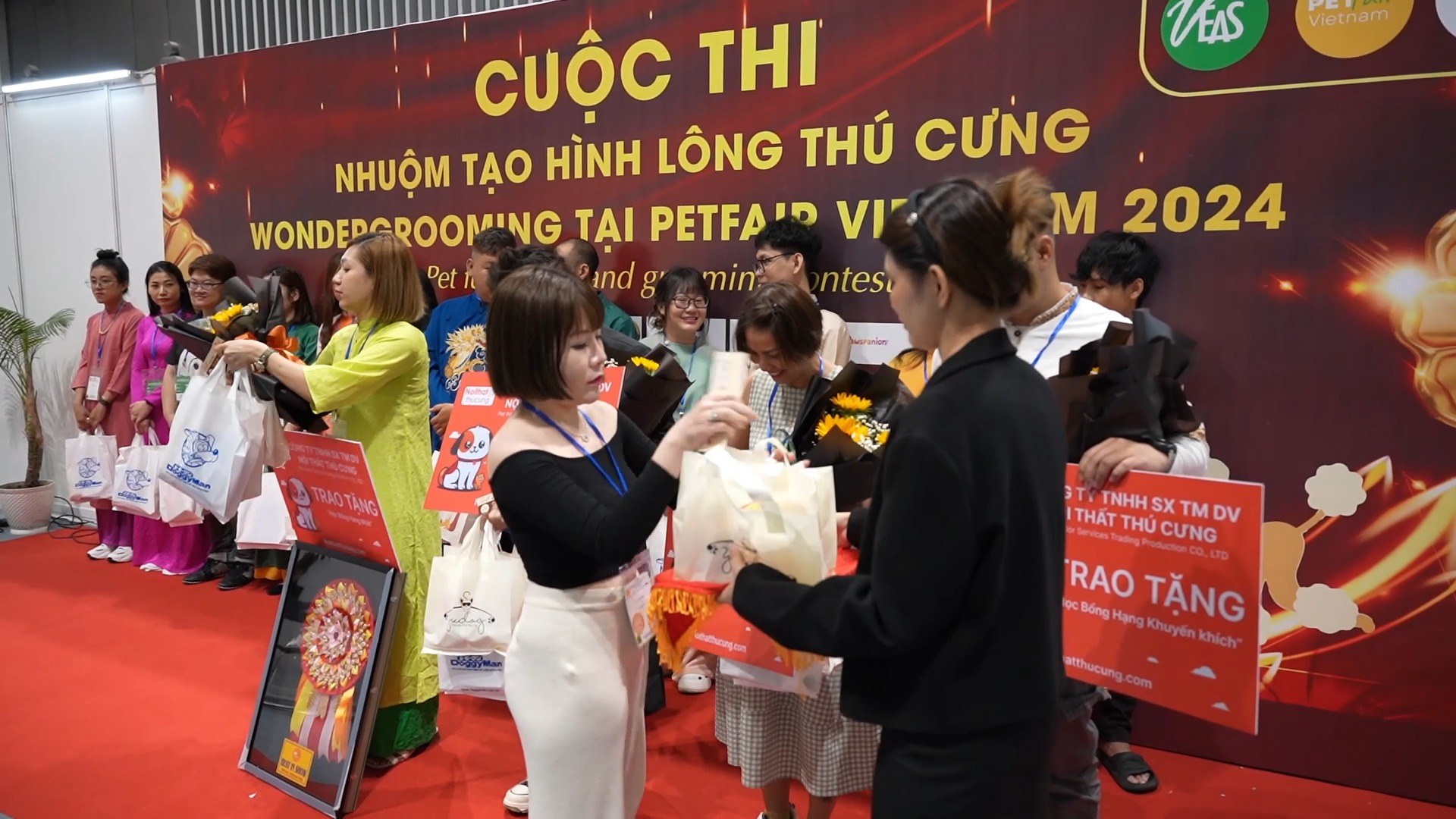 [🆕🇻🇳] Lanlan Pet – Nơi bạn hoàn toàn an tâm gửi gắm thú cưng của mình 🐶🦜 Top1Pets 🐱🐠 ud83dudc29 u0110u1eebng Bu1ecf Lu1ee1 Su1ef1 Kiu1ec7n Grooming u0110u01b0u1ee3c Mong u0110u1ee3i Nhu1ea5t Nu0103m 2025 ud83dudc36nnBu1e , shares-0✔️ , likes-1❤️️ , date-2025-04-14 16:31:19🐶🐱🇻🇳🇻🇳🇻🇳📰🆕