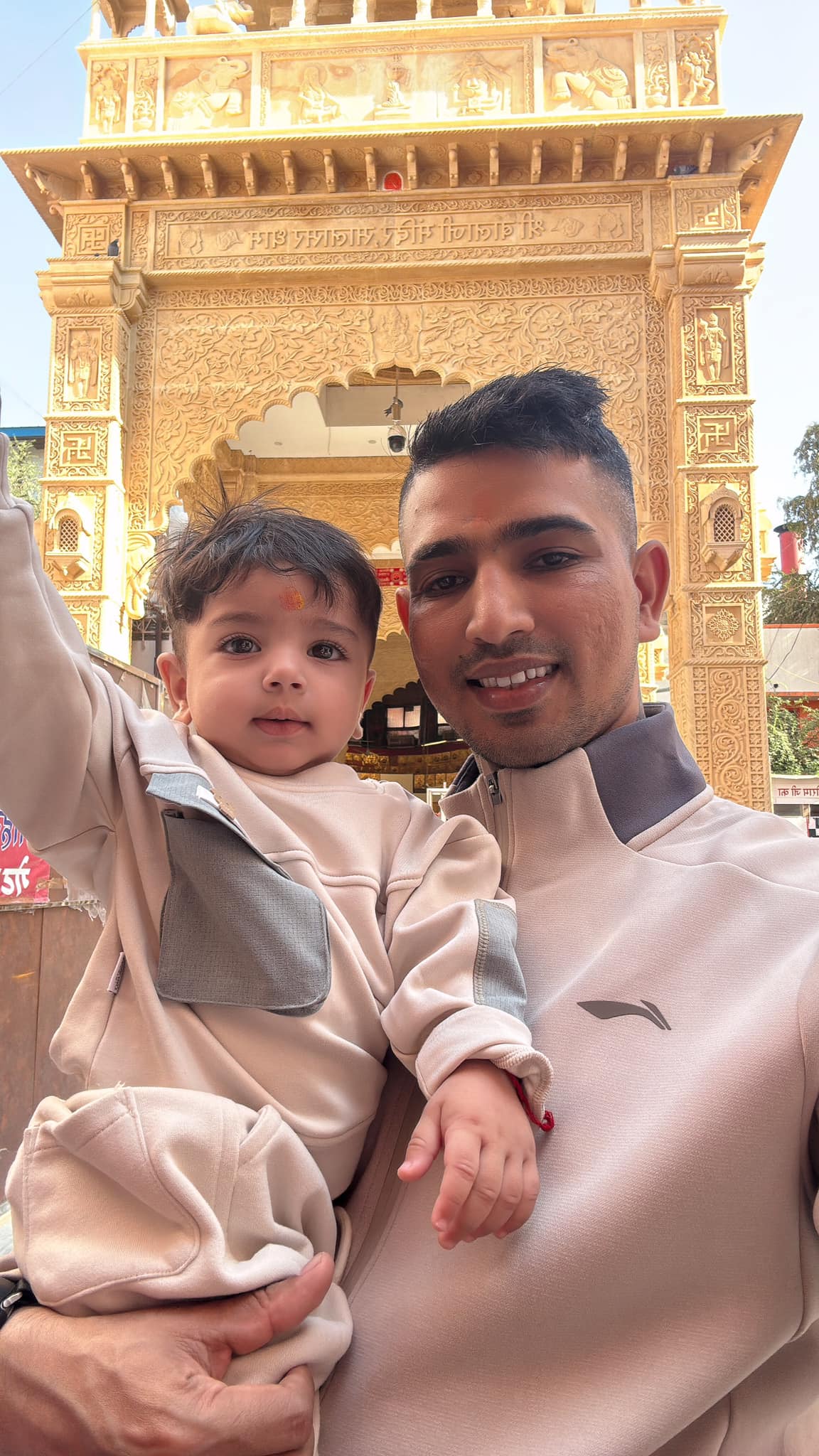 [🆕🇻🇳] H&M – Fashion and Quality at the Best Price in a Sustainable Way [🆕Top1Vietnam🇻🇳] 👕 Top1Fashion 👗  Soft wings for a soft landing. The dress up collection is here. #HMKids
, shares-17✔️ , likes-328❤️️ , date-2024-12-30 22:30:00🇻🇳🇻🇳🇻🇳📰🆕