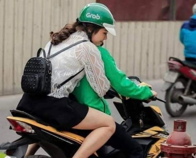 [🆕🇻🇳] HTK Shop – Bán buôn, bán lẻ áo thun VNXK 👕 Top1Fashion 👗  Chị đón Grab. Bất ngờ khi nhận ra anh, dù đã ngờ ngợ ảnh trên app.
 Anh cũng bất ngờ, nhưng kịp trấn tĩnh và nói: Em lên xe đi, nhẹ nhàng thôi ko đau vết m , shares-0✔️ , likes-0❤️️ , date-2024-12-02 20:42:29🇻🇳🇻🇳🇻🇳📰🆕