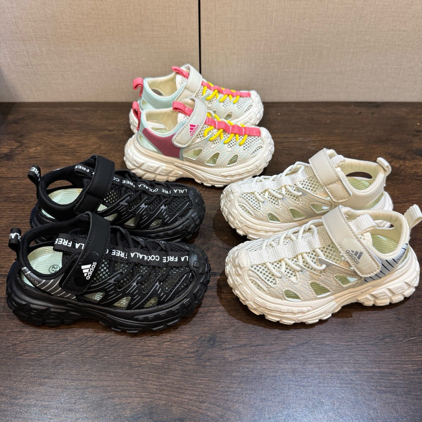 [🆕🇻🇳] Baobaobaby – Quần Áo Cho bé – Giầy Xuất Dư 🧑‍🧒❤️️👶⭐️ Sandal Trẻ Em Dán Quai – Siêu Êm, Siêu Thoáng, Chuẩn Đi Biển

Mẫu sandal mềm nhẹ, đế êm như mây, thiết kế phối lưới thoáng khí – cho bé chạy nhảy cả ngày v , shares-0✔️ , likes-0❤️️ , date-2025-05-05 04:25:11🇻🇳🇻🇳🇻🇳📰🆕