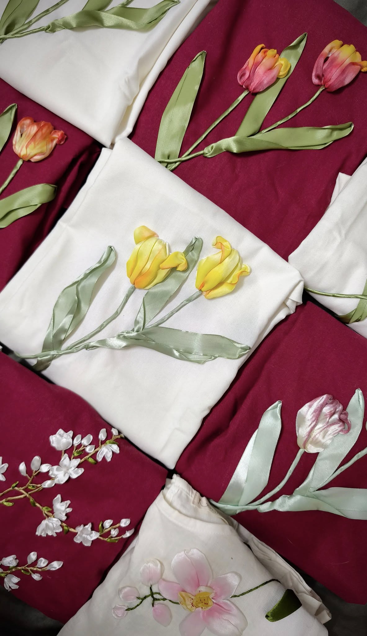 [🆕🇻🇳] Tiệm của Vẽ – Có mấy thứ nhỏ xíu dễ thương ở đây!  👕 Top1Fashion 👗   Mời mọi người ghé chơi!Tiệm của Vẽ vốn chỉ bán online nhưng từ ngày 15-17/8, xin phép được mời các bạn ghé thăm gian hàng của tụi mình tại Chợ Phiên Ch , shares-0✔️ , likes-18❤️️ , date-2025-08-14 18:41:45🇻🇳🇻🇳🇻🇳📰🆕