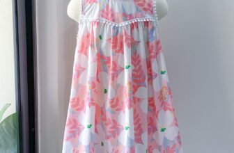 [🆕🇻🇳]  NS KIDS Clothing 🧑‍🧒❤️️👶⭐️ Mẫu váy hoa phối ren dáng suông thoải mái đi biển hết ý
Vải mềm mát thấm hút hồ môi.
Họa tiết quá ngọt ngào xinh xắn
Bé mặc đi học, đi chơi, đi biển mát , shares-0✔️ , likes-3❤️️ , date-2025-09-14 15:30:03🇻🇳🇻🇳🇻🇳📰🆕