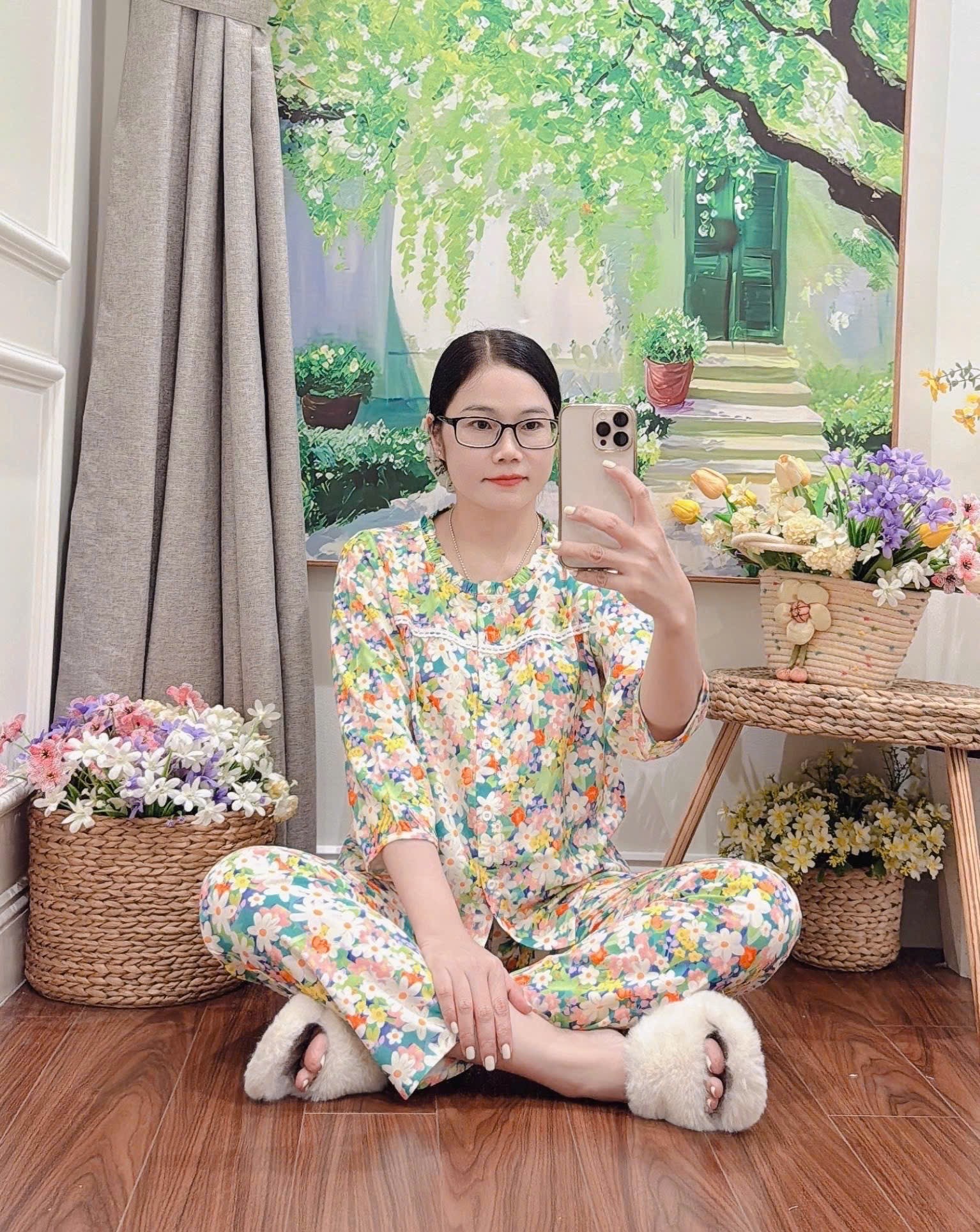 [🆕🇻🇳] Xưởng chuyên sỉ quần tây nữ 👕 Top1Fashion 👗   Cảm ơn quý anh chị khách hàng đã tin tưởng ủng hộ xưởng nhà  em .
Mời khách cứ việc lên đơn , còn lại để nhà em lo ạ
Sỉ chỉ từ 65k , nhận hàng kiểm t , shares-0✔️ , likes-3❤️️ , date-2025-09-23 03:44:37🇻🇳🇻🇳🇻🇳📰🆕