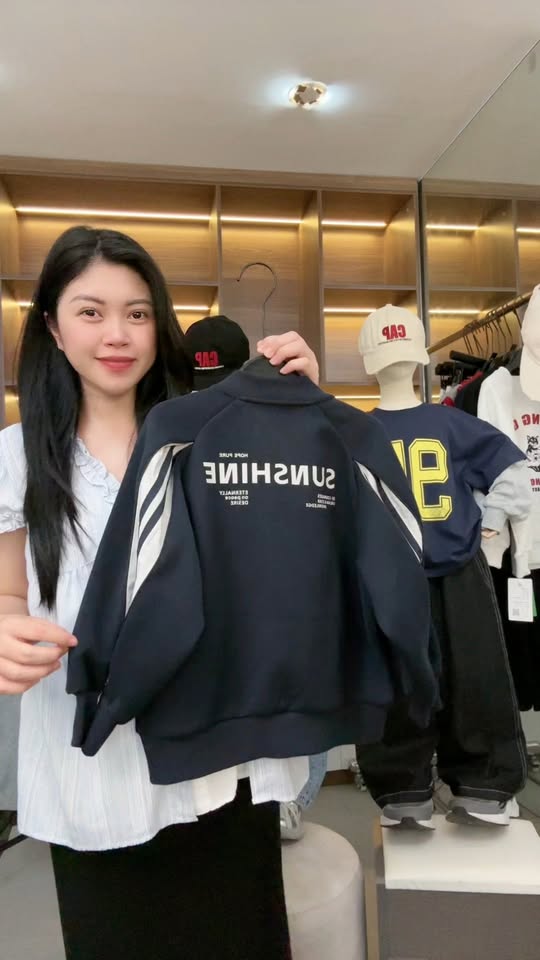 [🆕🇻🇳]  Baby kids – Quần áo trẻ em 🧑‍🧒❤️️👶⭐️ Bomber tăm
Cận chất vải nhà e
, shares-2✔️ , likes-14❤️️ , date-2025-09-15 14:49:28🇻🇳🇻🇳🇻🇳📰🆕