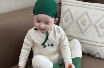 [🆕🇻🇳] Shop mẹ coca- chuyên quần áo trẻ em 👕 Top1Fashion 👗  TẶNG #free MŨ được chọn màu thoải mái cho tất cả các đơn hàng cho mã này ạ.Các bác thoải mái mix màu theo gu
Vải set bộ bên e chất lượng như nào các bác cũ , shares-0✔️ , likes-2❤️️ , date-2025-10-12 16:31:35🇻🇳🇻🇳🇻🇳📰🆕