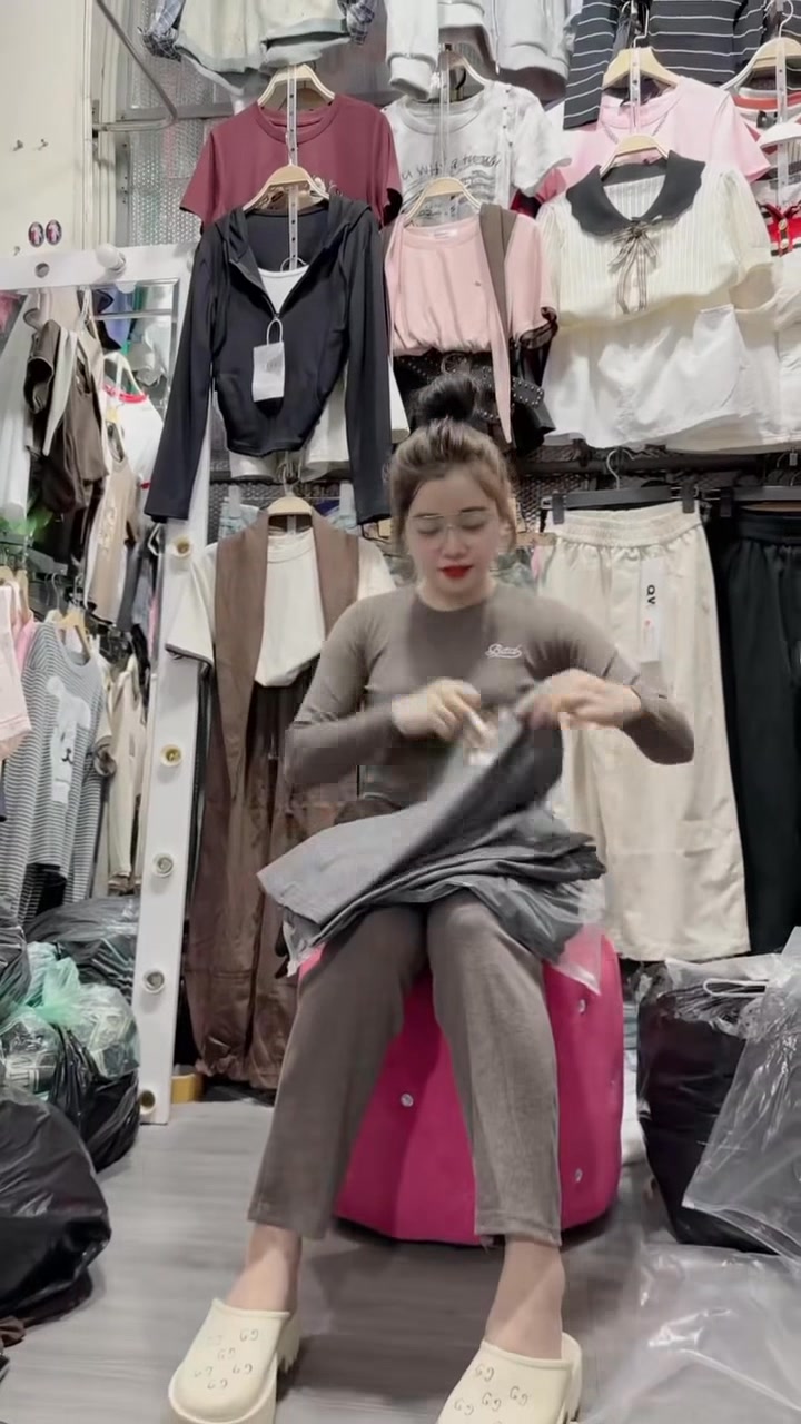 [🆕🇻🇳] NXD Collection – Thiết kế & Thời trang 👕 Top1Fashion 👗   𝐍𝐠𝐨̣𝐜 𝐃𝐢𝐞̣̂𝐩 – 𝐕𝐞̉ đ𝐞̣𝐩 𝐭𝐡𝐮𝐚̂̀𝐧 𝐕𝐢𝐞̣̂𝐭 𝐭𝐫𝐨𝐧𝐠 𝐭𝐮̛̀𝐧𝐠 đ𝐮̛𝐨̛̀𝐧𝐠 𝐤𝐢𝐦 𝐦𝐮̃𝐢 𝐜𝐡𝐢̉Áo dài không chỉ là trang phục, mà còn là hơi thở văn hóa, là dấu ấn dịu dàng , shares-5✔️ , likes-103❤️️ , date-2025-10-06 05:38:22🇻🇳🇻🇳🇻🇳📰🆕