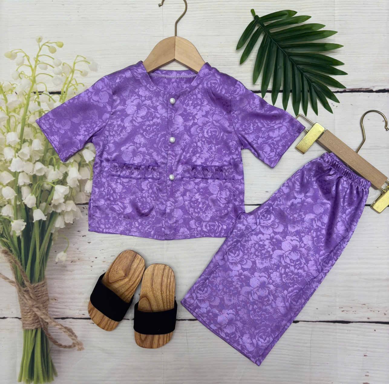 [🆕🇻🇳] Shop Giày Công chúa Elsa 🧑‍🧒❤️️👶⭐️ Bé thích màu gì!
Giày công chúa siêu xinh của năm 2025
Giày công chúa Elsa cao gót cho bé gái 3-9 tuổi
Size: 25-33
Màu sắc: Hồng, Bạc
#hàngsẵnship
Nhận , shares-0✔️ , likes-2❤️️ , date-2025-10-10 15:15:02🇻🇳🇻🇳🇻🇳📰🆕