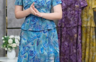 [🆕🇻🇳] Lybee Queen thời trang trung niên số 1 việt nam 👕 Top1Fashion 👗  Đâm lụa tuyết cách điệu che khuyết điểm cực sang. Mã sp: LV985#quatangme #thoitrangtrungniencaocap #damtrungnien #lybee , shares-0✔️ , likes-3❤️️ , date-2025-10-15 19:30:31🇻🇳🇻🇳🇻🇳📰🆕