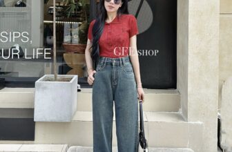 [🆕🇻🇳] TỔNG KHO ĐẸP SHOP 👕 Top1Fashion 👗  E về bù được ruiii
Ưng da man la ưnggg. Ẻm áo len mongtoghi đỏ siu tâyy, mix vs em quần chất jeans best seller lên cái fom ưng quá điiii
Tone mâu Đỏ đun s , shares-0✔️ , likes-3❤️️ , date-2025-10-20 17:37:41🇻🇳🇻🇳🇻🇳📰🆕