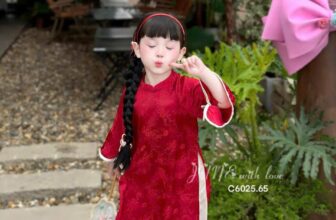 [🆕🇻🇳]  JUNE withlove – Chuyên hàng Thời trang Trẻ em Việt Nam thiết kế và xuất khẩu 🧑‍🧒❤️️👶⭐️ C6025 – HÀNG ĐANG VỀ
Một set áo dài truyền thống xinh ơi là xinh. Thật sự AD mã nào cũng đẹp đỉnh luôn ạ. Thiết kế độc quyền – Bé nào mặc lên cũng nhẹ nhàn , shares-0✔️ , likes-13❤️️ , date-2025-10-18 22:22:38🇻🇳🇻🇳🇻🇳📰🆕