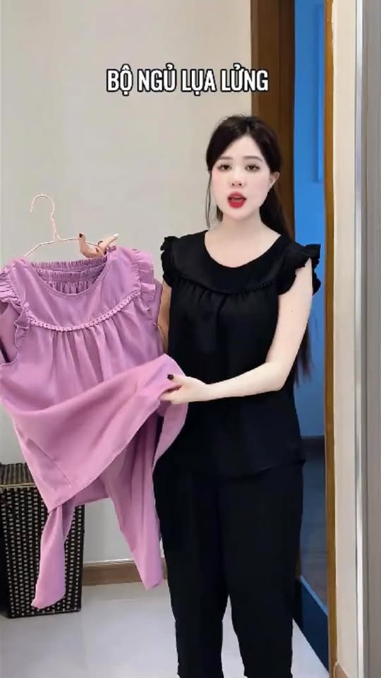 [🆕🇻🇳] Quỳnh Anh shop thời trang đồ bộ 👕 Top1Fashion 👗  Xét 9 tấc lua thái măc siêu xinh xiêu mát
Szi tu 40-95 kg kiểm hàng trươc khi nhận , shares-0✔️ , likes-398❤️️ , date-2025-10-22 04:34:50🇻🇳🇻🇳🇻🇳📰🆕