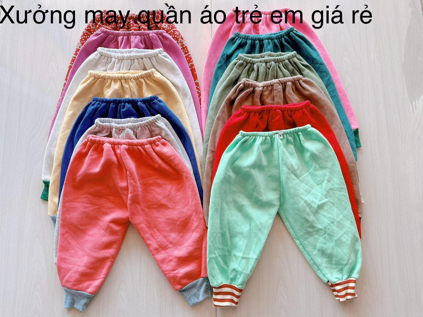 [🆕🇻🇳]  Xưởng may quần áo trẻ em giá rẻ 🧑‍🧒❤️️👶⭐️ QUẦN DÀI NỈ LÓT LÔNG ẤM CHO BÉ 
130k 10 Quần Miễn Ship 
5 Quần Ship 25k
Size 3-17kg
Được kiểm tra hàng trước khi thanh toán 
Sỉ lh:0337173279
 , shares-0✔️ , likes-3❤️️ , date-2025-10-21 04:03:43🇻🇳🇻🇳🇻🇳📰🆕