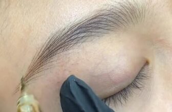 [???] MiLa Beauty & Academy ?? Top1Makeup ??  Zoom cận từng sợi cho mấy chị xem luôn
Hairstroke sợi mảnh – bám sát theo hướng mọc tự nhiên
Nhìn như mày thiệt, từng nét mảnh xinh không lộ dấu máyKhô , shares-0✔️ , likes-0❤️️ , date-2025-11-01 17:11:16????????