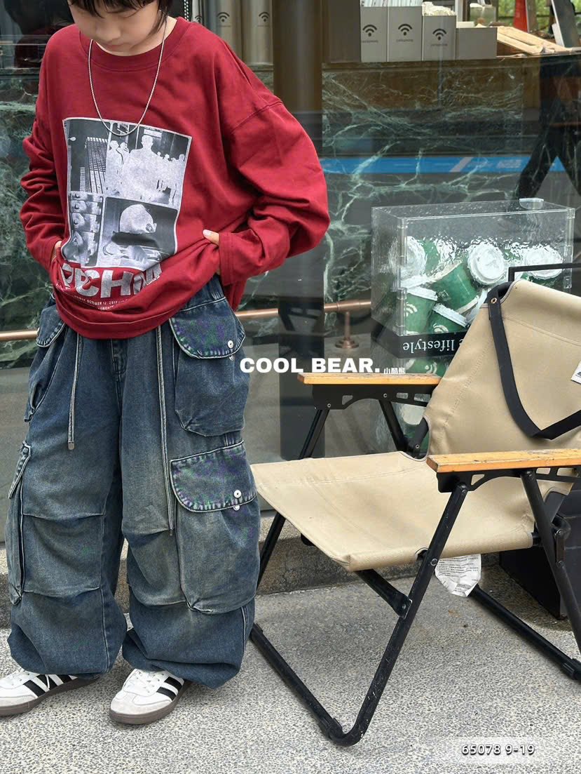 [🆕🇻🇳]  Kemi’s Closet by Cá  🧑‍🧒❤️️👶⭐️ 𝐇𝐞𝐥𝐥𝐨 𝐰𝐢𝐧𝐭𝐞𝐫 !
Sản phẩm với 100% hình ảnh thật tại Kemi
Có thể chênh lệch màu 1 chút xíu do ánh sáng nha
Chất liệu : Thoáng mát
, shares-53✔️ , likes-181❤️️ , date-2025-10-30 16:51:57🇻🇳🇻🇳🇻🇳📰🆕