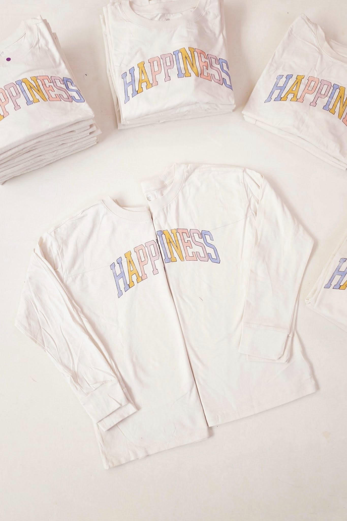 [🆕🇻🇳] KIZZO SHOP – 165 Hoàng Hoa Thám 👕 Top1Fashion 👗  Áo dài tay 🅷🅸🅽🅴🆂🆂 của G – chất liệu vẫn ĐỈNHMẫu này dáng suông đúng trend – mặc thoải mái, dễ chịuSize L(10T) | XL(12-14T) | XXL(14-16T)
_________ , shares-1✔️ , likes-3❤️️ , date-2025-10-27 20:57:14🇻🇳🇻🇳🇻🇳📰🆕