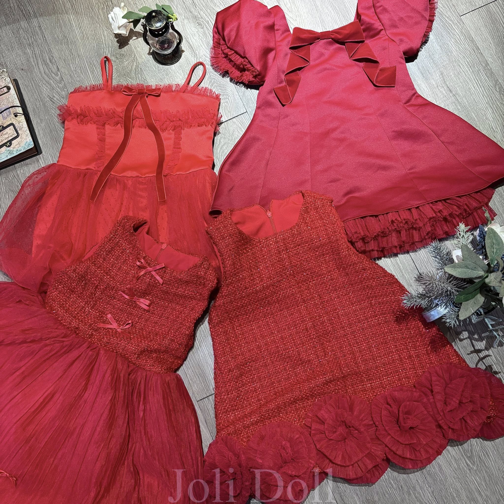 [🆕🇻🇳] JOLI DOLL – Thương hiệu thời trang thiết kế và đính kết cao cấp dành cho bé yêu 👕 Top1Fashion 👗  𝑇ℎ𝑒 𝑟𝑒𝑑 𝑑𝑟𝑒𝑠𝑠 𝑖𝑠 𝑟𝑒𝑎𝑑𝑦 𝑓𝑜𝑟 𝐶ℎ𝑟𝑖𝑠𝑡𝑚𝑎𝑠 𝑚𝑎𝑔𝑖𝑐#Christmas #littleprincess #holiday #reddress #vaybegai #thietke #thoitrangbegai #jolidoll
, shares-1✔️ , likes-1❤️️ , date-2025-11-02 17:15:45🇻🇳🇻🇳🇻🇳📰🆕