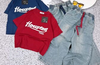 [🆕🇻🇳] Bé Xinh Shop VN – Quần Áo Trẻ Em  🧑‍🧒❤️️👶⭐️  SALE SỐ LƯỢNG CÓ HẠN
Áo thun Houston + quần jean mềm, form chuẩn.
2 bộ FREE SHIP luôn nha mẹ!
, shares-6✔️ , likes-715❤️️ , date-2025-11-04 19:10:58🇻🇳🇻🇳🇻🇳📰🆕