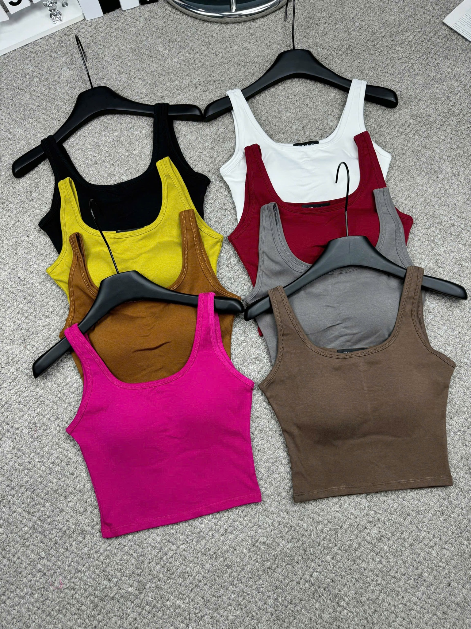 [🆕🇻🇳] Liti Clothing 👕 Top1Fashion 👗   Hàng hot cập bến!
Mã A11 – Áo 3 lỗ bản 2 dây form croptop, chất liệu Borip co giãn thoải mãi
Freesize 43 – 53kg mặc vừa
——————————
𝐋𝐢𝐭 , shares-13✔️ , likes-692❤️️ , date-2025-10-30 16:47:29🇻🇳🇻🇳🇻🇳📰🆕