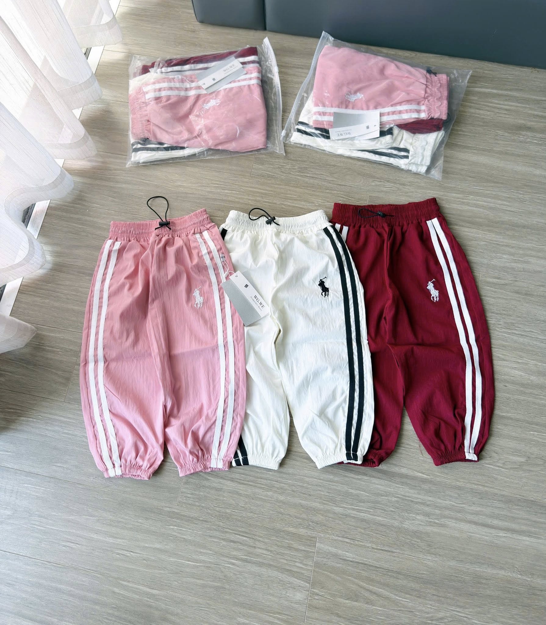 [🆕🇻🇳]Búp Store – Chuyên phụ kiện cho bé 🧑‍🧒❤️️👶⭐️ #Gom Set 2 quần nhung tăm SIÊU XỊN #159k.Form đẹp dã mann các mẹ ơiiiiiiiChất nhung tăm mềm, co giãn nhẹ, giữ nhiệt cực tố
1 set gồm 2 màu : nâu cafe + , shares-0✔️ , likes-1❤️️ , date-2025-11-03 13:29:35🇻🇳🇻🇳🇻🇳📰🆕