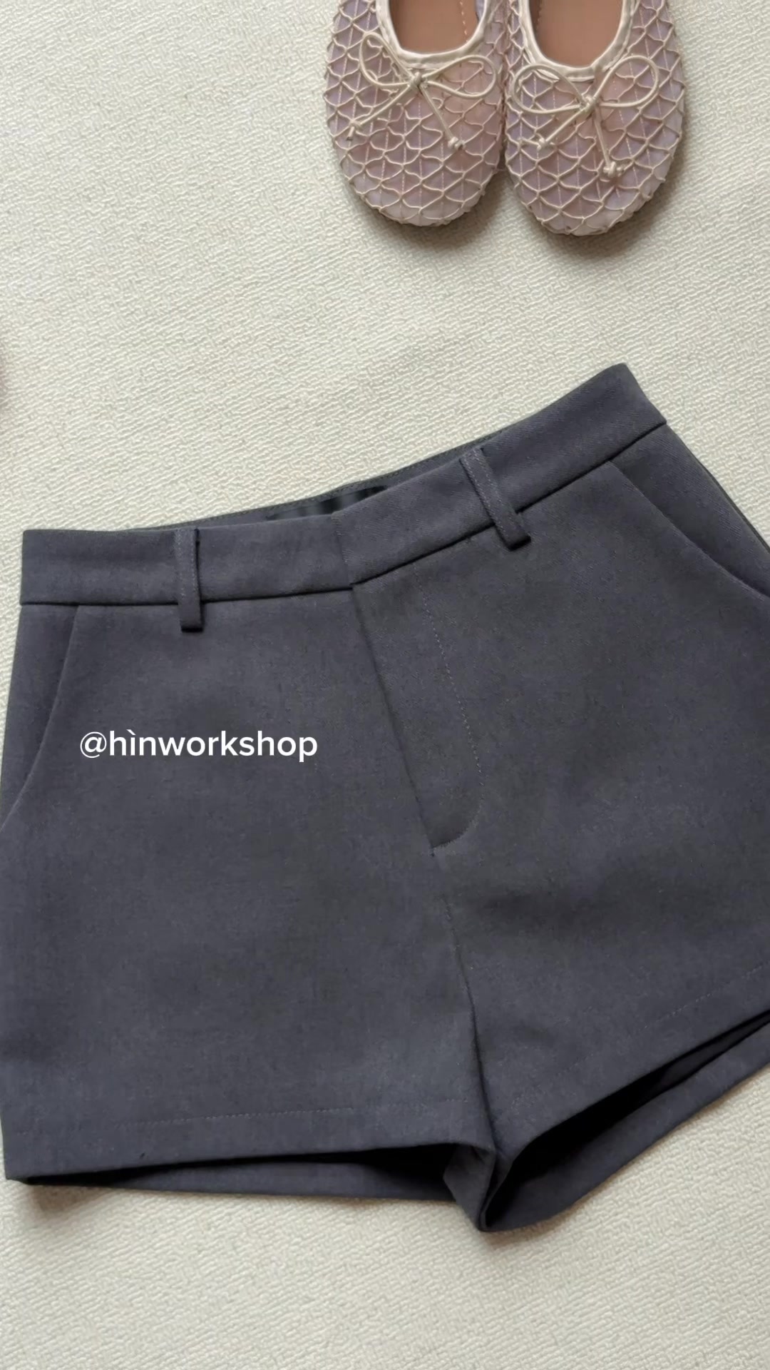 [🆕🇻🇳] Hồng Ánh Boutique 👕 Top1Fashion 👗  Đơn giản – dễ mặc – dễ phối đồ
Miễn ship khi mua từ 2 áo
Size: 40 – 80 kg
Chất vải cao cấp, thoáng mát
Nhận hàng kiểm tra trước mới thanh toán.
, shares-0✔️ , likes-1❤️️ , date-2025-10-29 23:02:33🇻🇳🇻🇳🇻🇳📰🆕