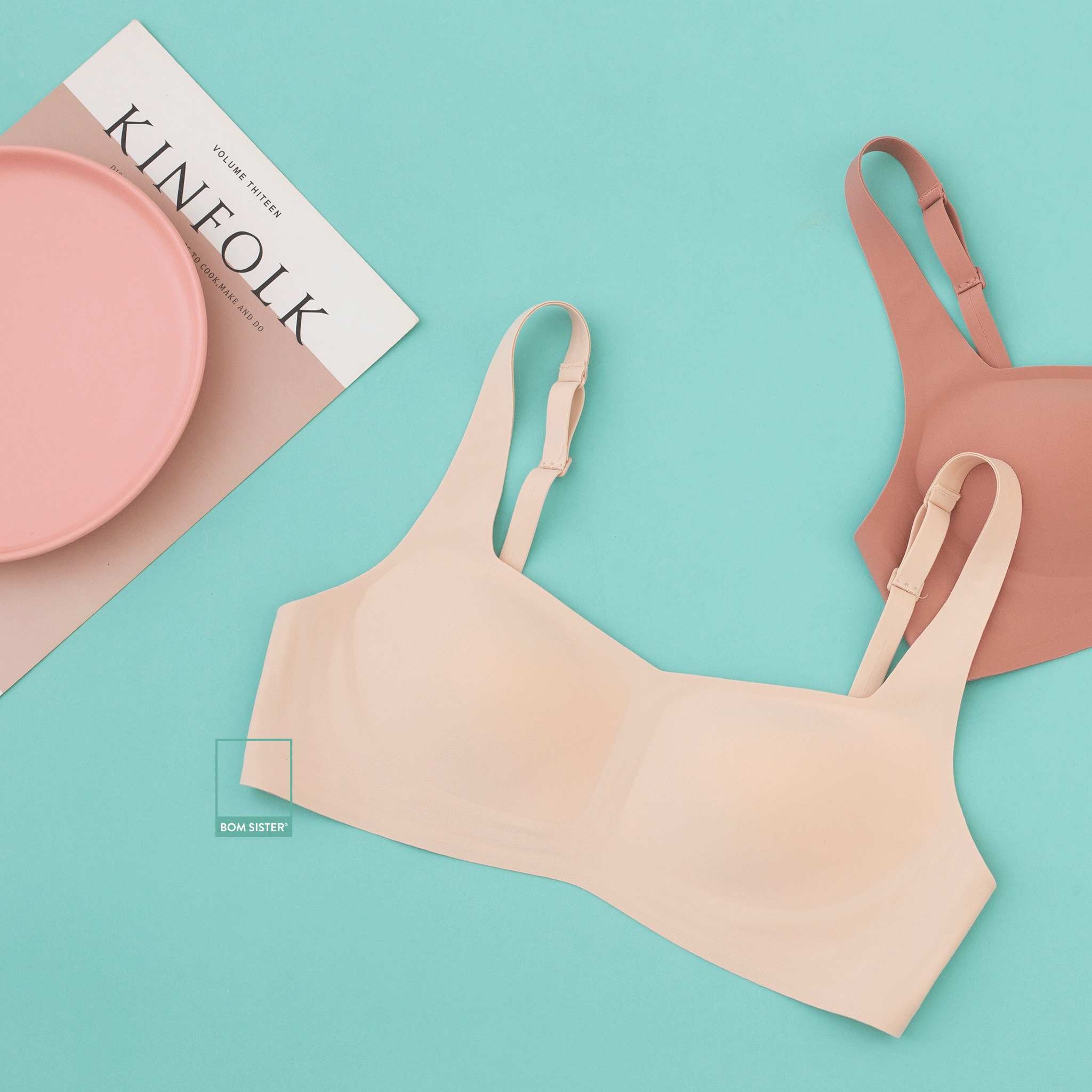 [🆕🇻🇳] 🏆 BOM Sister – Chuỗi cửa hàng 🏆 – Cửa hàng nội y đồng giá 👕 Top1Fashion 👗  Một chiếc áo nhẹ như không, mặc vào là thấy khác ngay:Vải su mát lạnh, thấm hút tốt, hợp mọi thời tiết.
Mút mỏng – không độn dày, giữ phom đẹp tự nhiên , shares-0✔️ , likes-6❤️️ , date-2025-12-09 17:00:05🇻🇳🇻🇳🇻🇳📰🆕