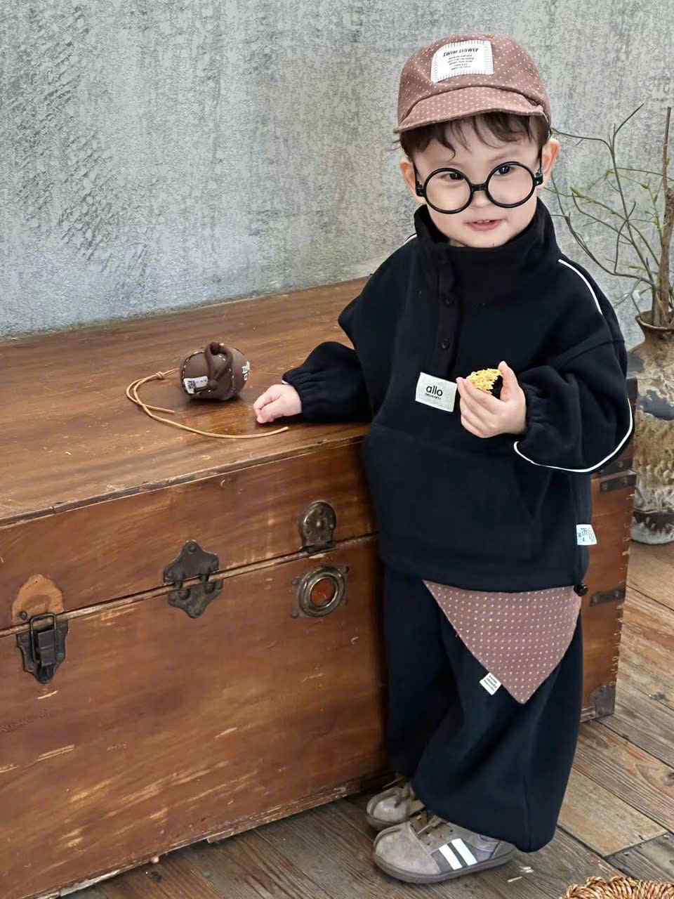 [🆕🇻🇳] PIKIDS – Chuỗi thời trang trẻ em 🧑‍🧒❤️️👶⭐️ Những Outfit độc lạ chỉ có tại PIKIDS các Mom ơii
 Sét bộ chất liệu nỉ Hàn quá là hiếm thời điểm này luôn nha nay bé đã về sẵn tại shop cho các mom ngắm ch , shares-0✔️ , likes-1❤️️ , date-2025-11-07 00:03:49🇻🇳🇻🇳🇻🇳📰🆕