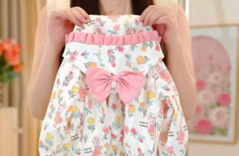 [🆕🇻🇳]  Ribi Kids Fashion Nơi hóa thân con yêu thành Nàng Công Chúa  🧑‍🧒❤️️👶⭐️  Áo khoác bé gái hoa nơ xinh
Họa tiết dễ thương, màu sắc tươi sáng
Thiết kế bèo nhún + nơ hồng cực điệu
Cho bé vừa ấm vừa nổi bật!
, shares-0✔️ , likes-6❤️️ , date-2025-11-05 17:59:17🇻🇳🇻🇳🇻🇳📰🆕