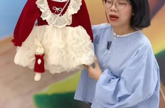 [🆕🇻🇳]  Nemm Kids – Thời trang bé yêu  🧑‍🧒❤️️👶⭐️  Váy nhung tiểu thư phối ren xinh yêu hết nấc.
Chất nhung mềm mịn, lên dáng yêu cực, mặc Noel hay đi chơi Tết đều siêu nổi bật – siêu sang.
Đặc biệt: Mua  , shares-0✔️ , likes-10❤️️ , date-2025-11-11 04:58:51🇻🇳🇻🇳🇻🇳📰🆕