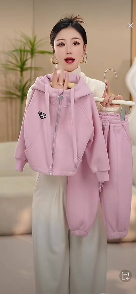 [🆕🇻🇳] MLEE Clothes – Thiết kế & Thời trang 👕 Top1Fashion 👗  𝐌𝐎𝐋𝐈𝐄 𝐃𝐑𝐄𝐒𝐒
Thanh lịch tuyệt đối, sang trọng khó rời mắt, thiết kế váy blazer dáng dài với phom đứng sang chảnh, điểm nhấn bo eo tinh tế giúp tôn trọn đườn , shares-0✔️ , likes-1❤️️ , date-2025-11-24 20:40:33🇻🇳🇻🇳🇻🇳📰🆕