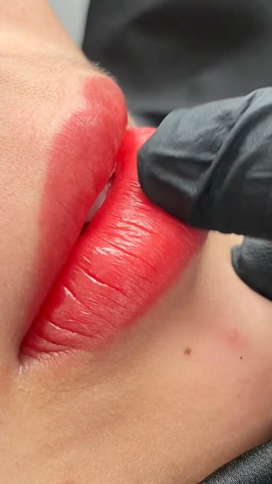 [🆕🇻🇳] Xếp home  (vintagenhatrang)  👕 Top1Fashion 👗  Đông năm nay khá lạnh. Mọi người giữ mình thật ấm nha.Nha Trang cần khăn choàng cổ thì ghé Xếp, hoặc chọn online trên page/shopee rồi inbox Xếp tư vấn ch , shares-1✔️ , likes-11❤️️ , date-2025-11-28 17:25:27🇻🇳🇻🇳🇻🇳📰🆕