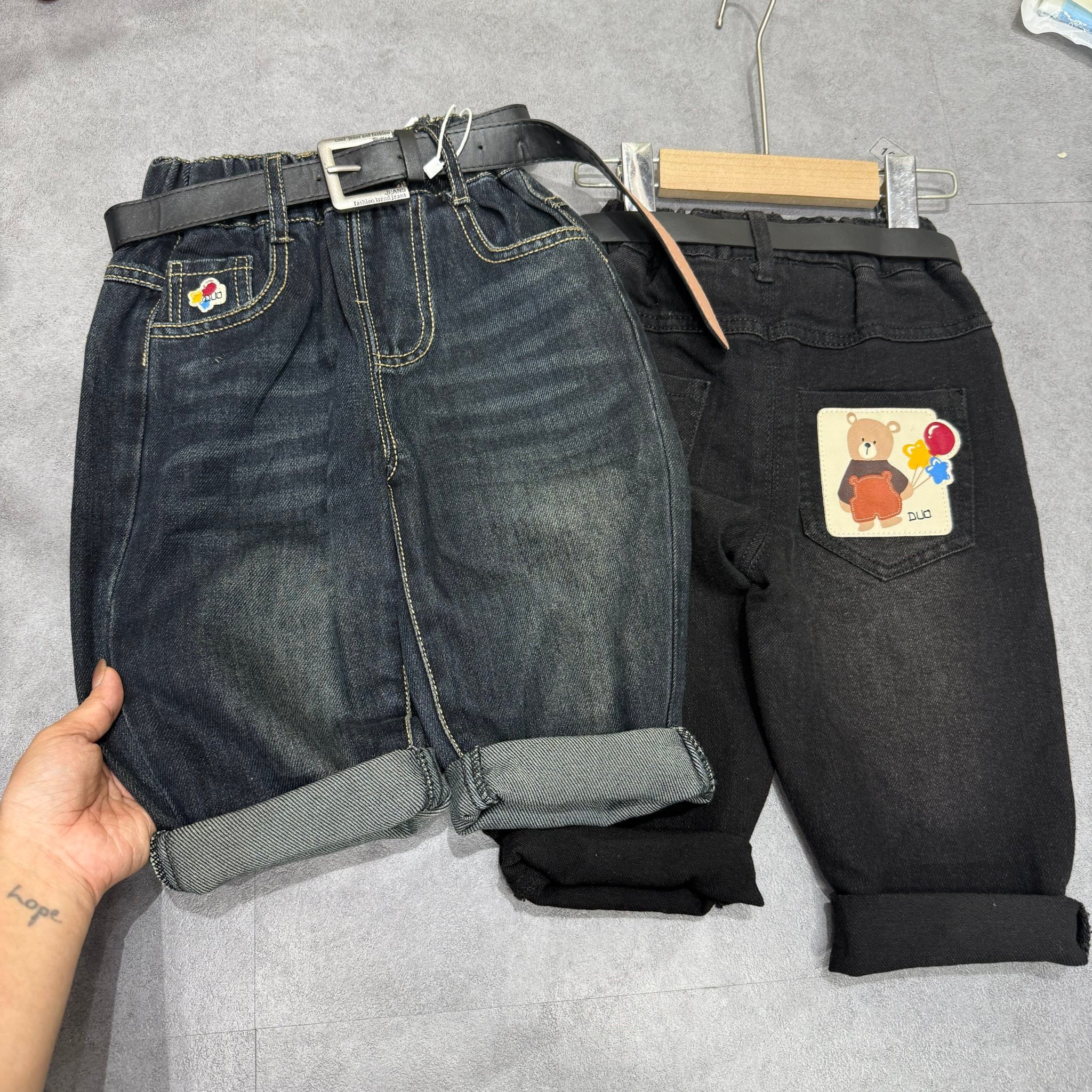 [🆕🇻🇳]  BB design – Chuyên đồ thiết kế dành cho mẹ và công chúa nhỏ 🧑‍🧒❤️️👶⭐️ Kiểu này nhiều khách hỏi quá nên nhà e lên thêm màu mới  Sự kết hợp của đỏ – xanh – trắng thì diện Noel với Tết bao nổi luôn ạ
Nhà e không may lưới để bé , shares-0✔️ , likes-5❤️️ , date-2025-10-23 02:24:52🇻🇳🇻🇳🇻🇳📰🆕