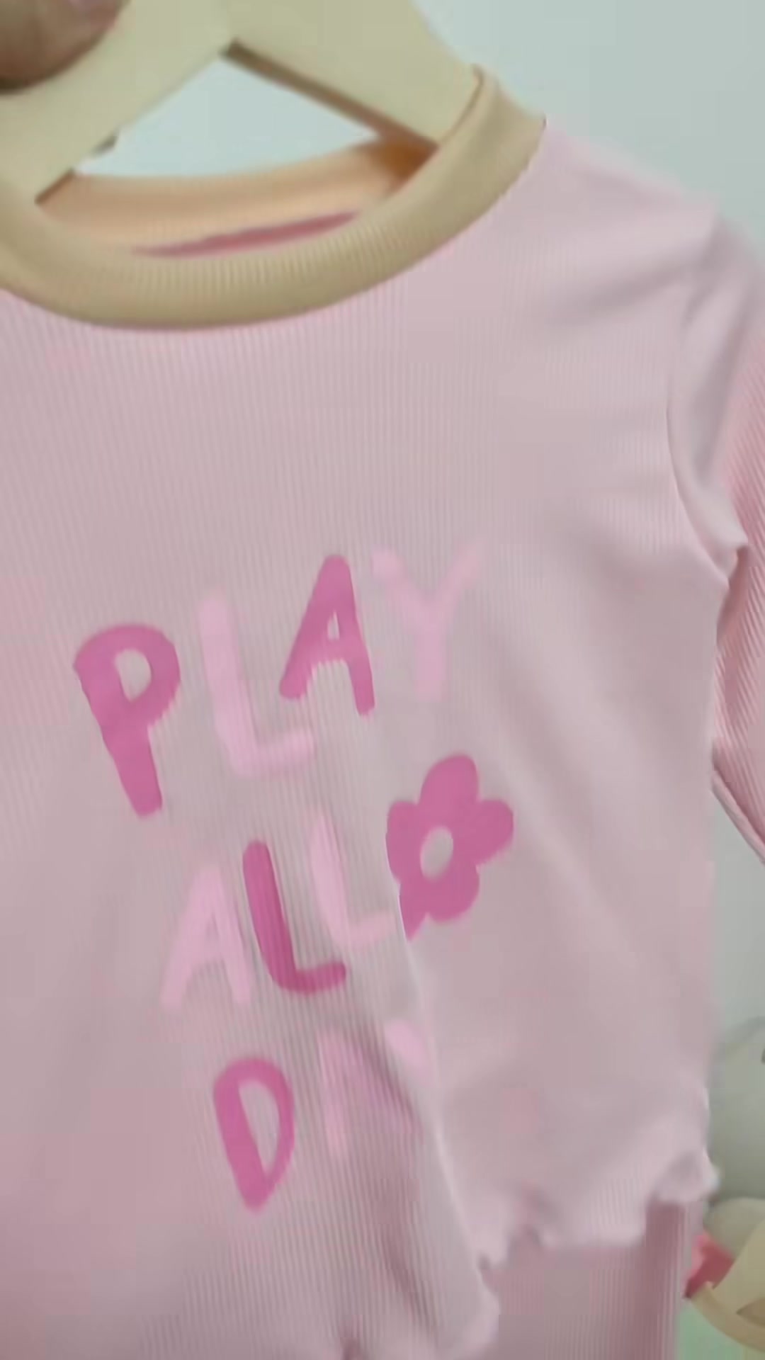 [🆕🇻🇳]  MiuMiu Kids – Đồ trẻ em 🧑‍🧒❤️️👶⭐️ SET XINH SIÊU CÁ TÍNH CHO BÉ 

Con yêu thỏa sức làm điều mình thích vì MiuMiu Kids luôn luôn ưu tiên những chất liệu mềm mịn, thoáng mát trong mùa hè này c , shares-1✔️ , likes-0❤️️ , date-2025-11-14 17:01:39🇻🇳🇻🇳🇻🇳📰🆕