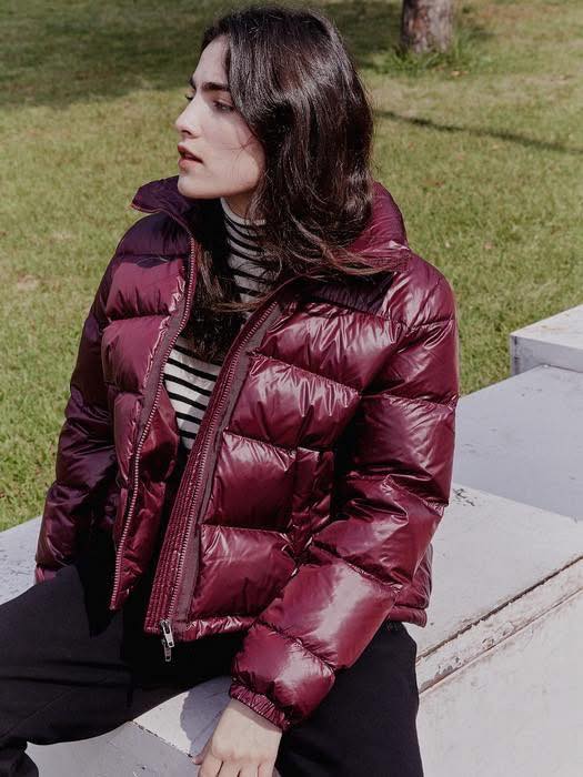 [🆕🇻🇳] Ziin Store – Hàng Hiệu Xuất Dư 👕 Top1Fashion 👗  Chiếc này ngoài xinh lắm các chị ah
Bóng nhẹ siu trẻ trung sành địu
#lông_vũ
Em sẵn màu đen
#size S
, shares-0✔️ , likes-1❤️️ , date-2025-11-22 04:50:19🇻🇳🇻🇳🇻🇳📰🆕