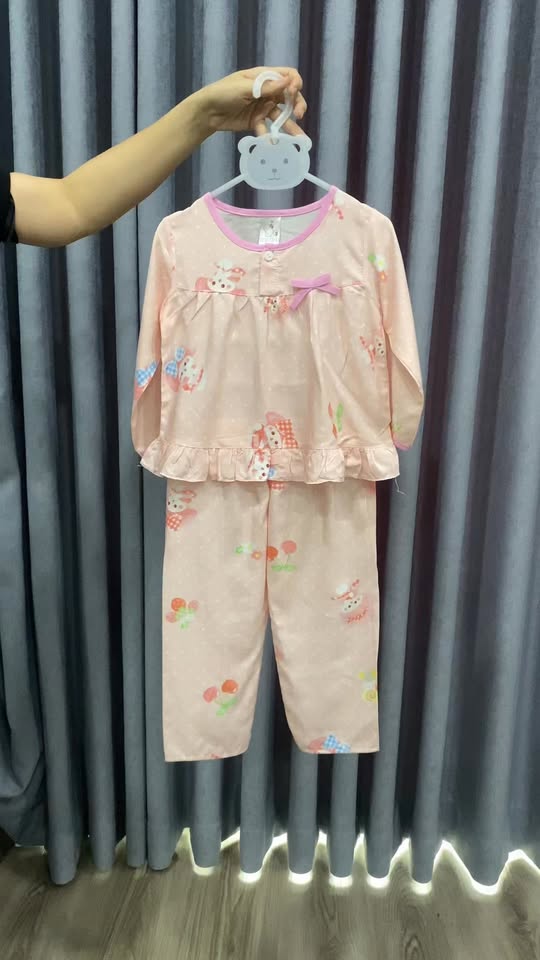 [🆕🇻🇳] AnTây Kids – Thời Trang Bé Yêu 🧑‍🧒❤️️👶⭐️ Đồ bộ tole dài Bé Gái 7-14kg
#dobobegai #dotolebegai #quanaotreem  #dodaibegai #xuhuong , shares-0✔️ , likes-0❤️️ , date-2025-11-19 02:31:50🇻🇳🇻🇳🇻🇳📰🆕