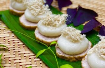 [🆕🇻🇳] BẾP – LÊ GIA – Chuyên các sản phẩm nguyên chất về ong mật 🍔 Top1Food  🍜  Bếp nhận đơn giò chả vào Thứ Ba (25/11) và Thứ Sáu (28/11)!
Ai mê đồ nhà làm chuẩn vị truyền thống nhớ đặt sớm để kịp mẻ mới nóng thơm nha!Bánh tráng t , shares-1✔️ , likes-246❤️️ , date-2025-11-24 03:38:06🇻🇳🇻🇳🇻🇳📰🆕