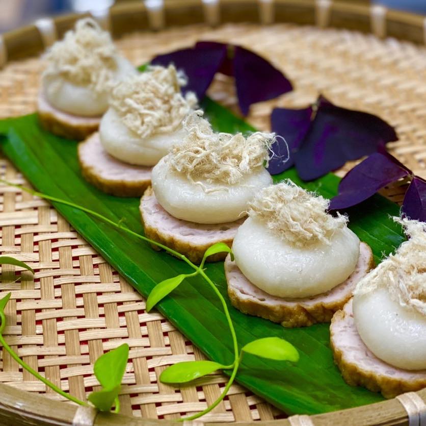 [🆕🇻🇳] PER Cake – Tiệm bánh 🍔 Top1Food  🍜 𝘽𝙖́𝙣𝙝 𝙂𝙖̣𝙤 𝘿𝙚̉𝙤 𝙋𝙝𝙤̂ 𝙈𝙖𝙞
Với lớp vỏ trong ngần, mịn mượt từ gạo thơm bơ, bao lấy phần kem cheese bên trong trắng mịn#cheesecake #banhgaodeophomai #perc , shares-3✔️ , likes-17❤️️ , date-2025-11-29 00:23:26🇻🇳🇻🇳🇻🇳📰🆕