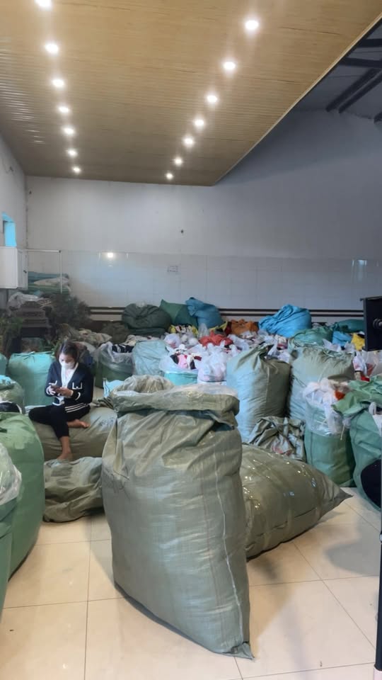 [🆕🇻🇳] Tổng Kho Hàng Thùng Bắc Trung Nam 👕 Top1Fashion 👗   , shares-0✔️ , likes-0❤️️ , date-2025-11-25 16:37:42🇻🇳🇻🇳🇻🇳📰🆕