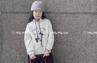 [🆕🇻🇳]  Mây Mây Kids – Cửa hàng quần áo 🧑‍🧒❤️️👶⭐️ Set nỉ lót helo kitty kèm túiii siêuuu cute pho mai queSẴN FULL SZ 90-130 ( 11kg đến max 25kg cao 130cm như Mâyy)#420kkk rẻ nhấttt tt luôn kèmmm túii h , shares-0✔️ , likes-5❤️️ , date-2025-11-25 00:42:13🇻🇳🇻🇳🇻🇳📰🆕