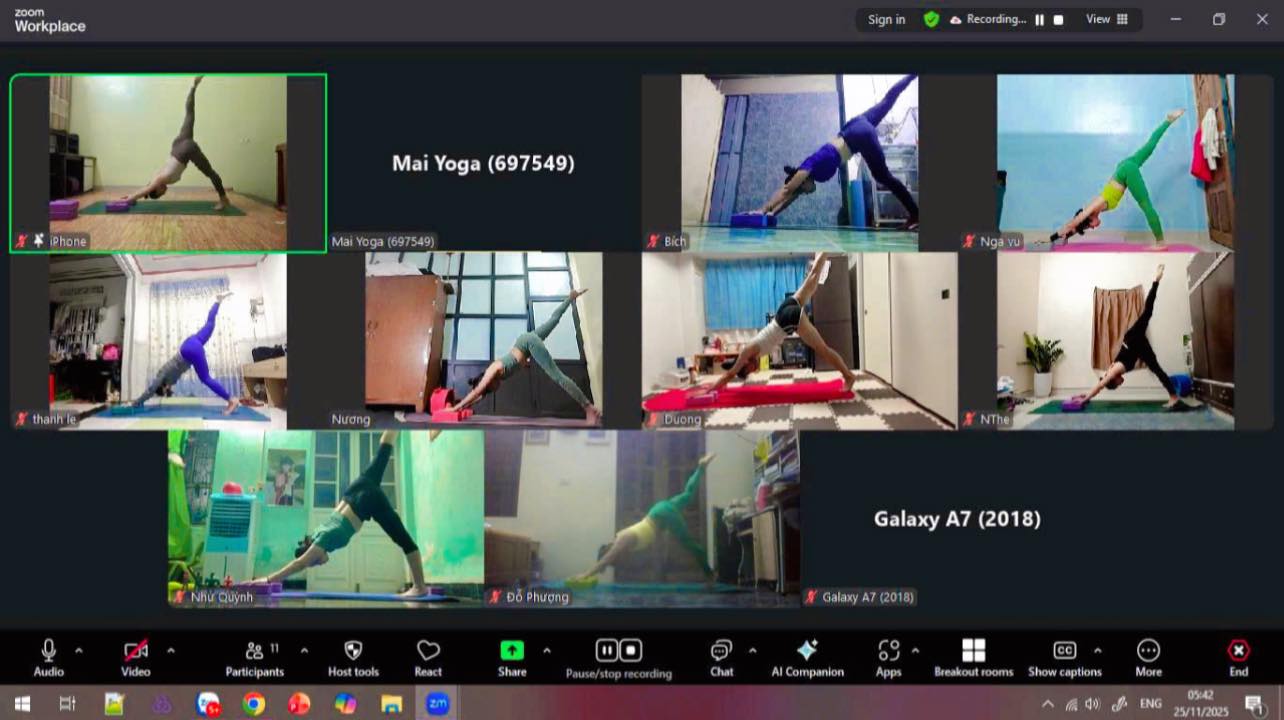 [🆕🇻🇳]  TAY – Tay is a dream that we made by hands 🧑‍🧒❤️️👶⭐️  𝐒𝐀𝐋𝐄 ĐỒ𝐍𝐆 𝐆𝐈Á – 𝐂𝐇Ỉ 𝟏𝟗𝟗𝐊
DIỆN ĐỒ ĐÔI XUỐNG PHỐ CÙNG BÉ YÊU!
Mẹ và bé cùng xinh – cùng nổi bật với mẫu đầm maxi họa tiết boho rực rỡ, phối viền xanh cực  , shares-0✔️ , likes-0❤️️ , date-2025-11-13 17:14:04🇻🇳🇻🇳🇻🇳📰🆕