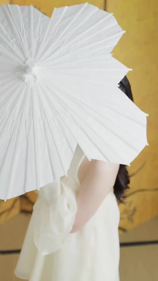 [🆕🇻🇳] Ou’ba:d – Thiết kế và Thời trang 👕 Top1Fashion 👗  “Ngã Ngữa” có trắng có đen
__Nhà mới: 146/15B Võ Thị Sáu, phường Xuân Hòa
CH ký gửi:
SG: 25 Trúc Đường, phường An Khánh
HN: 6 Ngõ 52 Hàng Bún
9:30 am  , shares-3✔️ , likes-7❤️️ , date-2025-12-08 00:29:03🇻🇳🇻🇳🇻🇳📰🆕