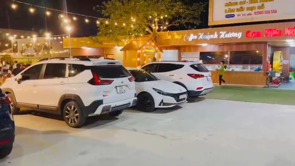 [☕️🇻🇳] Coffee HUỲNH HƯƠNG 🥤 Top1Coffee ☕️  GIÁNG SINH RỘN RÀNG – CHECK-IN NGẬP TRÀN TẠI ẨM THỰC HUỲNH HƯƠNG
Mùa lễ hội đã đến, Ẩm Thực Huỳnh Hương hân hoan chào đón quý  , shares-0✔️ , likes-12❤️️ , date-2025-11-26 21:53:23🇻🇳🇻🇳🇻🇳📰🆕