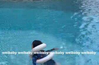 [🆕🇻🇳] Wei baby – Phụ kiện cho mẹ và bé 🧑‍🧒❤️️👶⭐️  Không chỉ để du lịch, chuẩn bị sẵn phao chống lật cho bé mùa mưa bão rất hữu ích, an toàn ạ
Size 13-35kg, có đai điều chỉnh
Hàng có sẵn, bestsellers nh , shares-0✔️ , likes-1❤️️ , date-2025-11-23 16:40:28🇻🇳🇻🇳🇻🇳📰🆕